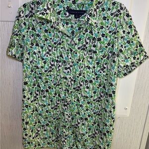 Tommy Hilfiger Women’s Green and Black Floral Shirt